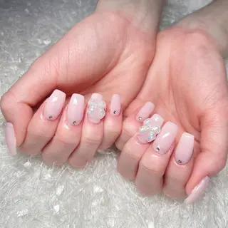 ネイル Nail&eye Belire 新宿のネイルデザイン