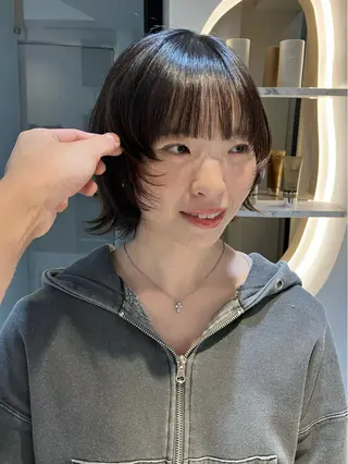 ショート Tom/可愛く 格好よくします✨のヘアスタイル