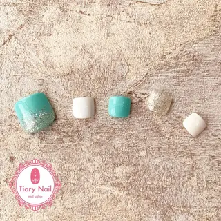 ネイル Tiary Nail Fのネイルデザイン