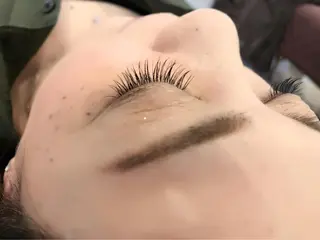 マツエク・マツパ 岡田詩織 MODE Ks松原店のヘアスタイル