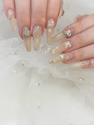 ロング Nailsalon M-crystalのネイルデザイン