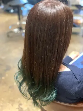 セミロング カラー ハイライト✨髪質改善 TAKAさんです😊のヘアスタイル