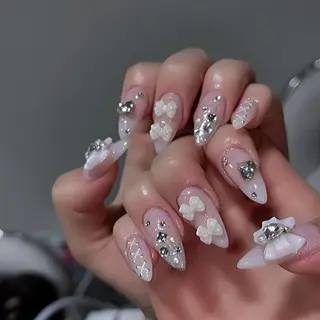 ネイル Queens テイのネイルデザイン