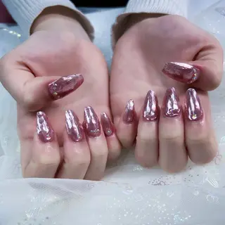 ネイル パーツ全部¥110 サロンミミのネイルデザイン