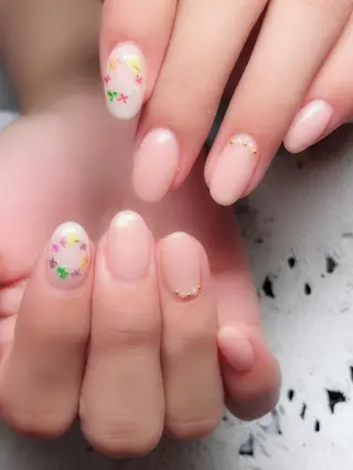 ネイル ゲン レイカのネイルデザイン