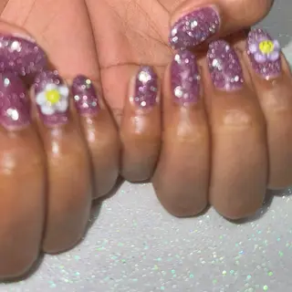 ネイル VIERU 🌈🎀💖のネイルデザイン