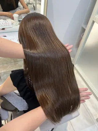 ロング 似合わせレイヤー/ 透明感カラーのヘアスタイル