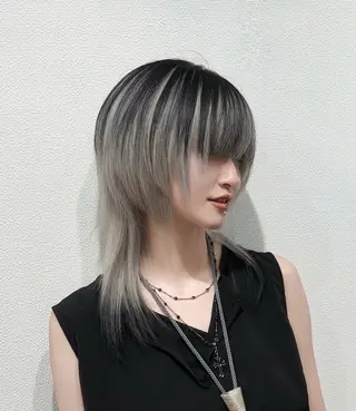 ミディアム meulu-所属・渡邉 怜のヘアスタイル