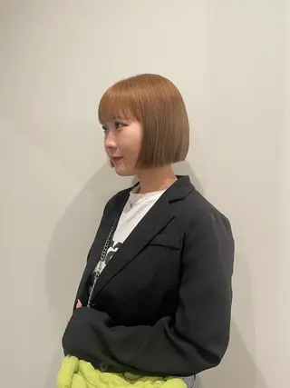 ミディアム カラー 渋谷 留菜のヘアスタイル