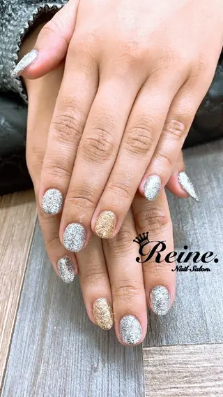 ネイル Nailsalon Reine所属・玉栄 伶奈のネイルデザイン