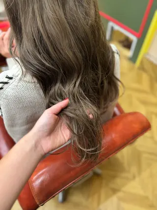 ロング cureK所属・米倉 麻衣のヘアスタイル