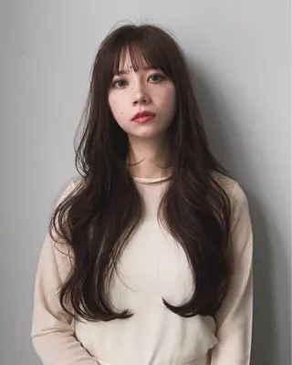 ロング レイヤー/顔周り カット/松岡 祥利のヘアスタイル