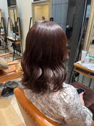 カラー KOKORO 中村 朱里のヘアスタイル