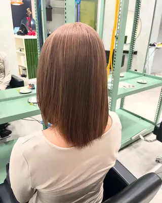 ミディアム カラー 暖色ハイトーン特化 🥇Mioのヘアスタイル