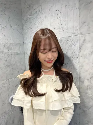 セミロング カラー 🦋レイヤー職人 猪瀬玲奈🦋のヘアスタイル