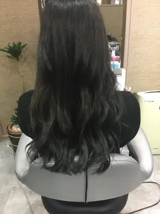 ロング カラー U-AMBOISE ユーアンボワーズのヘアスタイル