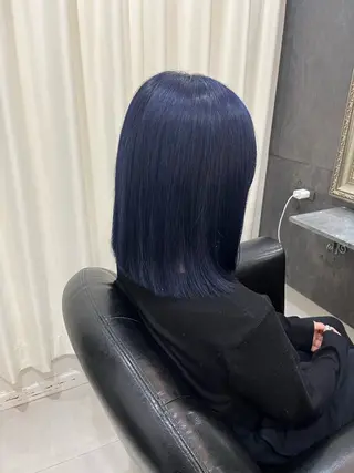 ミディアム カラー ユナ🎀レイヤー /韓国/ハイトーンのヘアスタイル