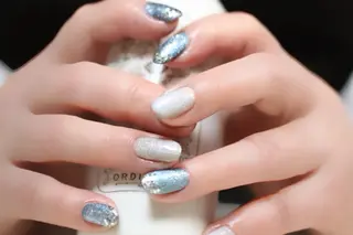 ネイル ママリンド　志村坂上店所属・しみ えんのネイルデザイン