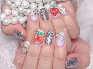 ネイル Queening 🦋のネイルデザイン