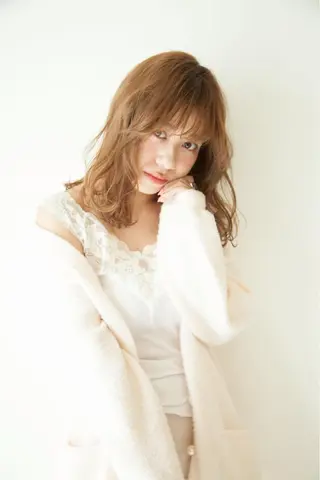 セミロング 店長/mao/ 前髪/顔周りカットのヘアスタイル