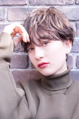 ショート カラー サイエンスアクア/艶 髪/レイヤー/清水のヘアスタイル