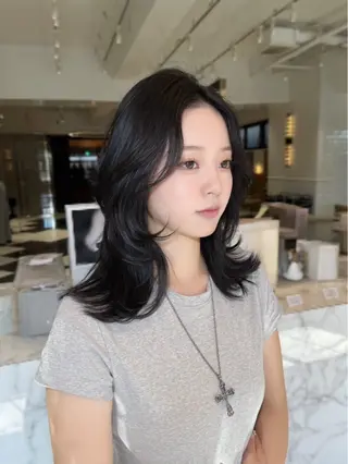 ミディアム haruna .のヘアスタイル