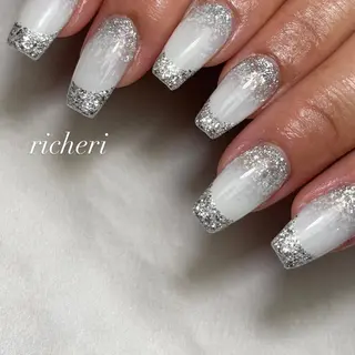 ミディアム ネイル richeri beautyのネイルデザイン