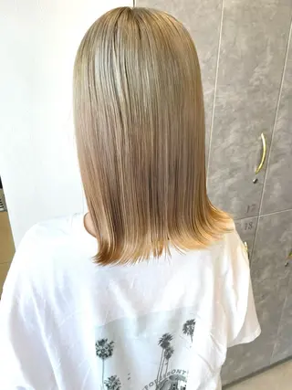 セミロング カラー 顔まわり/インナー カラー/　syuriのヘアスタイル