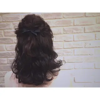 セミロング ヘアアレンジ 藤井 菜緒のヘアスタイル