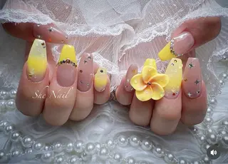ネイル She   Nail所属・ISA_ BELLAのネイルデザイン