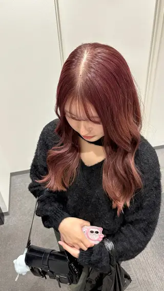 カラー 榊原 あいなのヘアスタイル