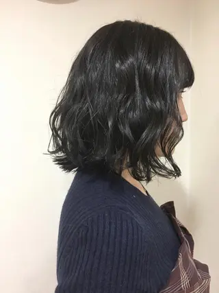 カラー 工藤 綾華のヘアスタイル