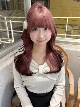 ロング カラー 🩰ピンクベージュ 💞midori💞のヘアスタイル