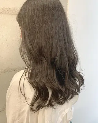 カラー 透明感/オリーブ/ グレージュ/YUKAのヘアスタイル