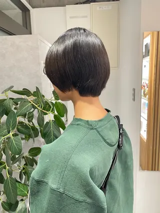 ショート デザインパーマ/ 艶カラー/ボブのヘアスタイル