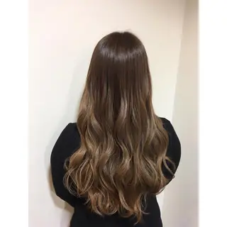 ロング ヤマグチ ヒカルのヘアスタイル