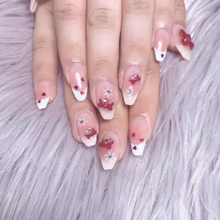 ネイル 稲垣 江梨花のネイルデザイン