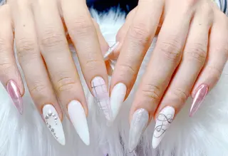 ネイル 鈴木 彩星のネイルデザイン