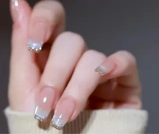 ネイル KARI ネイルサロンのネイルデザイン