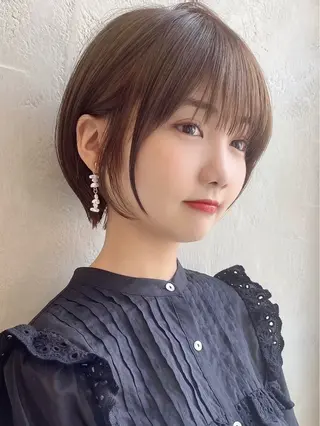 ショート カラー 💍新宿ショート 💍岩田莉奈のヘアスタイル