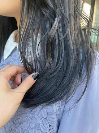 セミロング 透明感/ハイトーン ／暖色カラー🍓のヘアスタイル