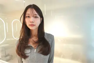 ロング 大嶋 伸吾のヘアスタイル