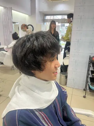 ショート パーマ メンズ 韓国風メンズ/毛流れ ヘアなら須田龍世のヘアスタイル