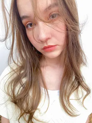 ロング カラー パーマ ヘアアレンジ メンズ キッズ ネイル マツエク・マツパ モリモト サナのヘアスタイル