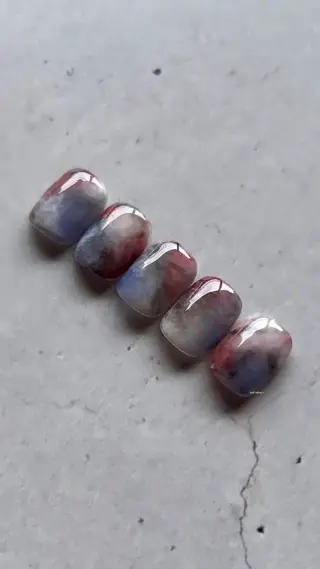 ネイル 関山 志乃のネイルデザイン