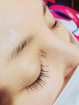 マツエク・マツパ 下條 真のヘアスタイル