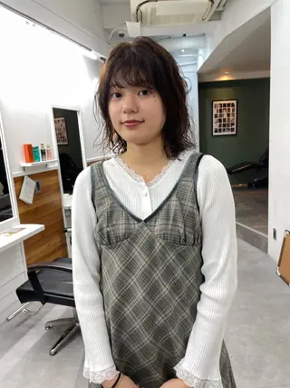 ミディアム カラー レイヤー／似合わせ TAKUYAのヘアスタイル