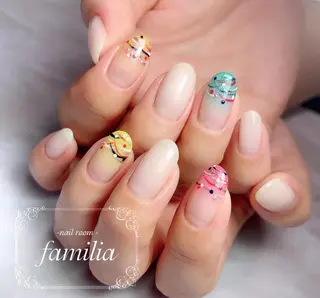ネイル -nailroom- familiaのネイルデザイン