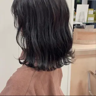 セミロング カラー 滝本 里実のヘアスタイル