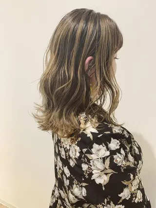 セミロング カラー Lond luce心斎橋所属・🍀小川大輔🍀 ボブ/ブリーチ🥇のヘアスタイル